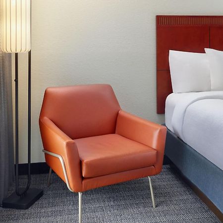 Courtyard By Marriott Charlottesville Bagian luar foto