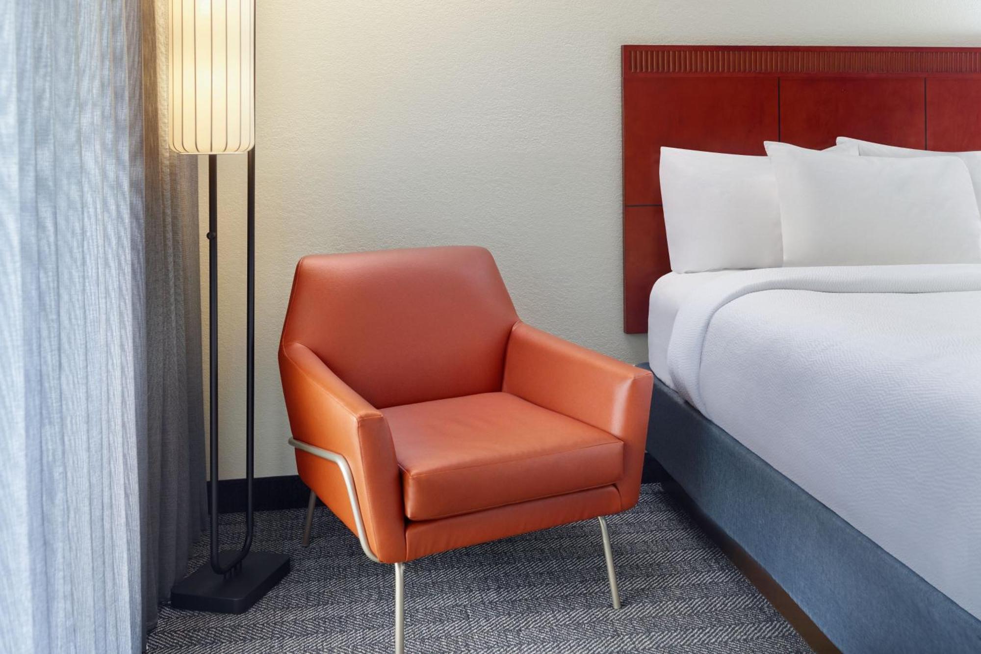 Courtyard By Marriott Charlottesville Bagian luar foto