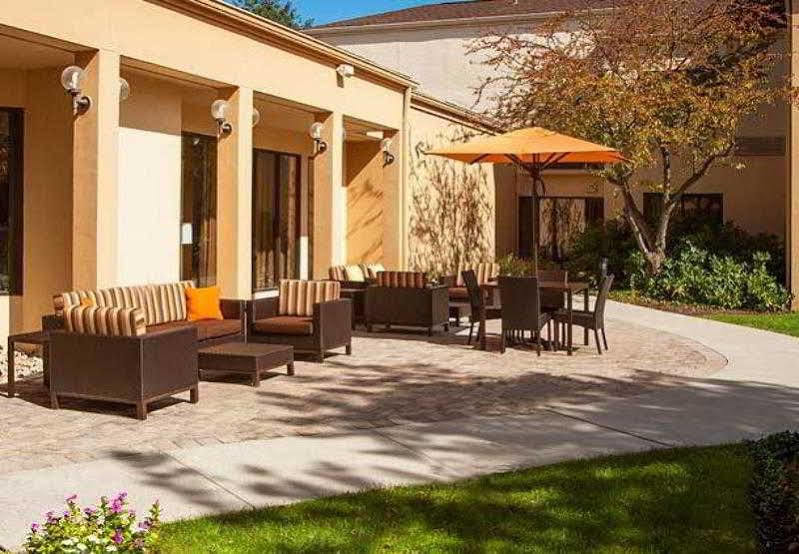 Courtyard By Marriott Charlottesville Bagian luar foto